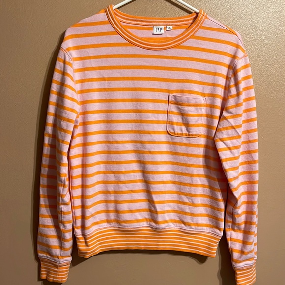 GAP Tops - GAP Long Sleeve Sweater